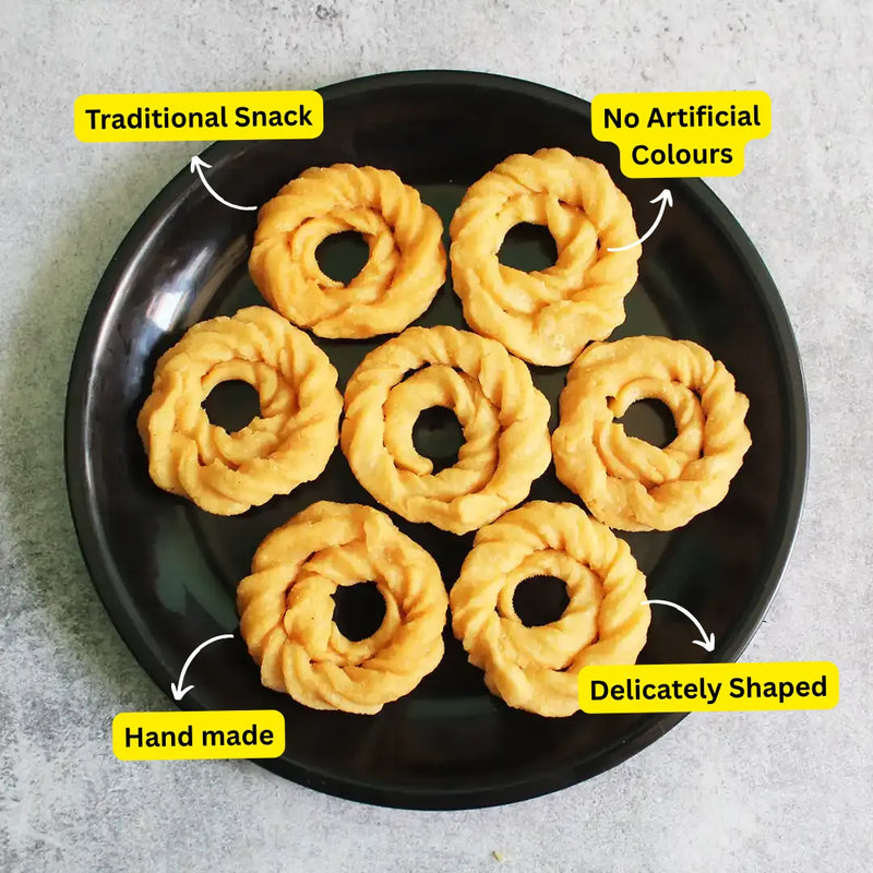 Crunchy Traditional Puzhungal Arisi Kai Murukku