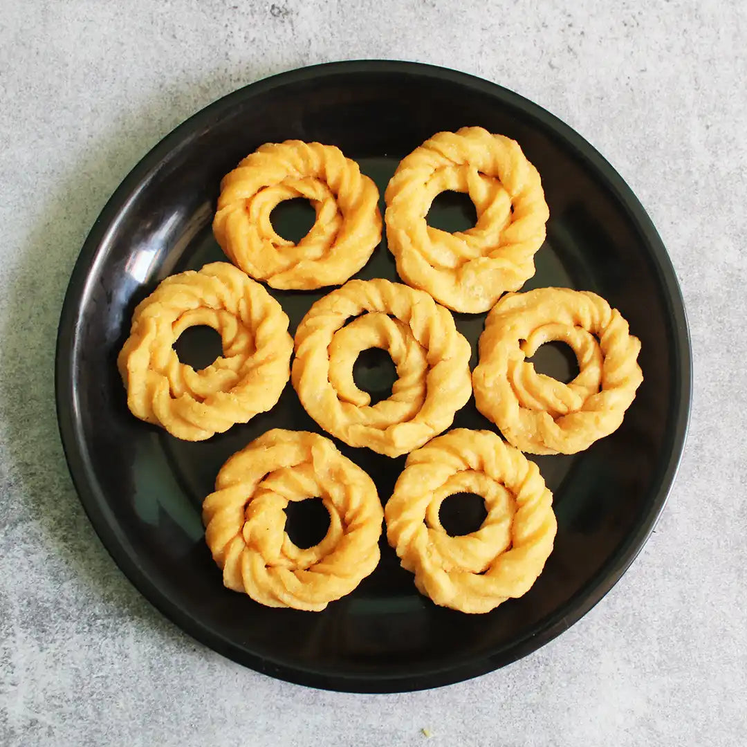 SriVaraha Foods Kai Suthu Murukku Puzhungal Arisi Kaimurukku Snacks 200g à®ªà¯à®´à¯à®™à¯à®•à®²à¯ à®…à®°à®¿à®šà®¿ à®®à¯à®±à¯à®•à¯à®•à¯